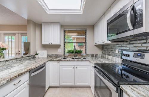 Luxury Holistic Oasis by Bayshore/Hyde Park/SoHo - Foto 27