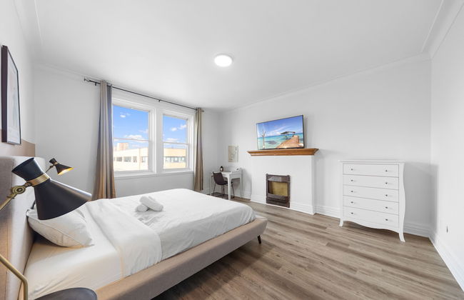 SPACIOUS RENOVATED APARTMENT SLEEPS 12 - Foto 3