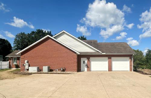 Country Comfort with Pool Family & Groups - Foto 10