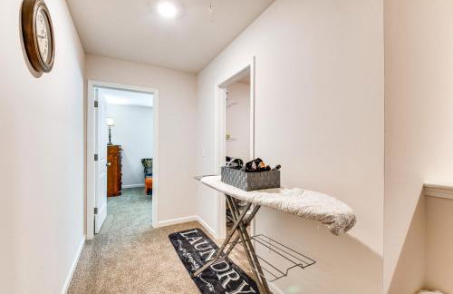 Work, Explore & Relax: Modern Townhome in Lula! - Photo 26