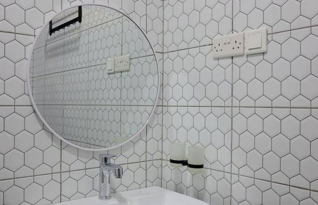 The Residence Ug - Photo 20