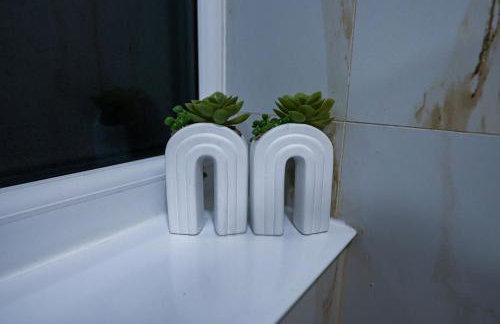 Cozy Charming Bungalow BRAND NEW - Photo 29