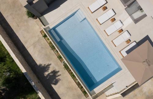 Amalthia Villa, Heated Pool & Walk to the Beach, By ThinkVilla - Photo 9