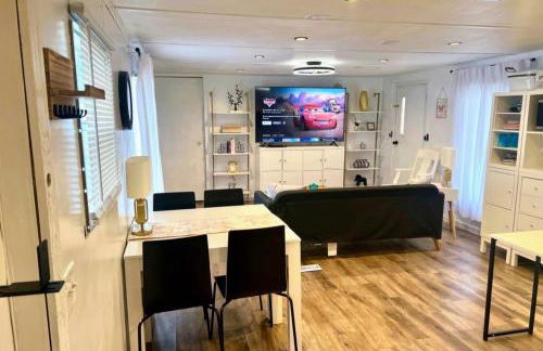 Urban Chic Trailer - Foto 1