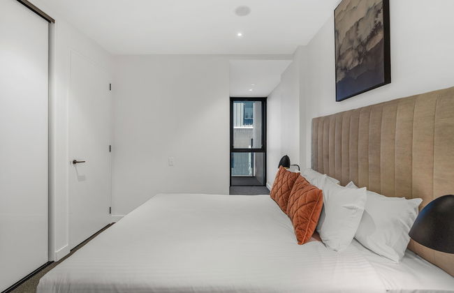 The Eminence Apartments by CLLIX - Photo 18