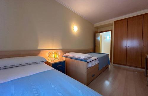 Apartamento con parking y piscina comunitaria AV-42 - Foto 21