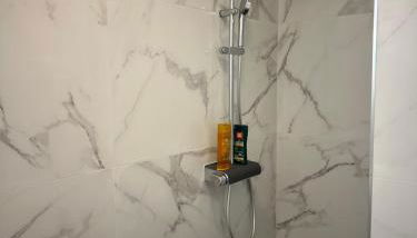 Grand Studio avec Coin Nuit et Parking - Foto 2, Shower