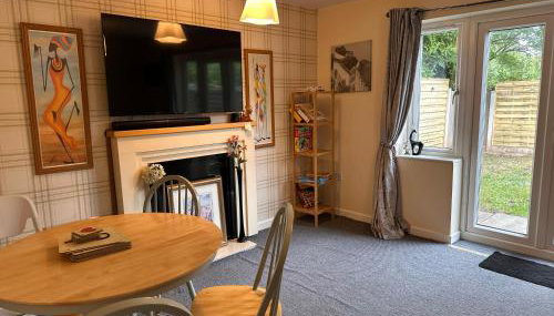 3 Bed Entire House - Runcorn - Photo 1