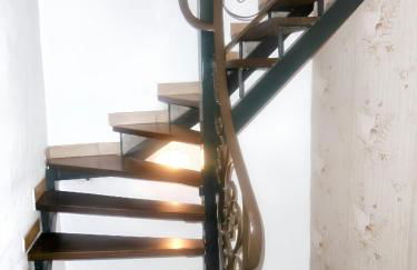 Maison pittoresque à Mostuéjouls avec vue sur la montagne - Photo 6