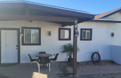 3 Bedroom, 2 Bath Whole House, ASU, Tempe, Scottsdale on Light Rail - Photo 18