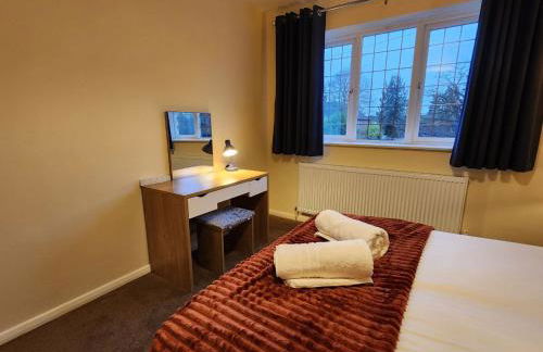 Bicester villa, 5Bedroom, Parking, WiFi, Garden - Foto 11