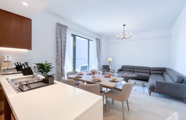 Stunning Beach View Apt. with Balcony Jumeirah La Mer - Photo 19