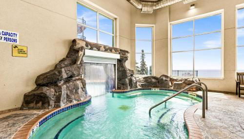 Breathtaking Lake Views Studio, 2 Queen Beds, Fireplace and Heated Indoor and Outdoor Pools - Foto 5