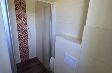 Charmantes Studio Ferienhaus mit Garten & Netflix Nähe Spreewald - Photo 25