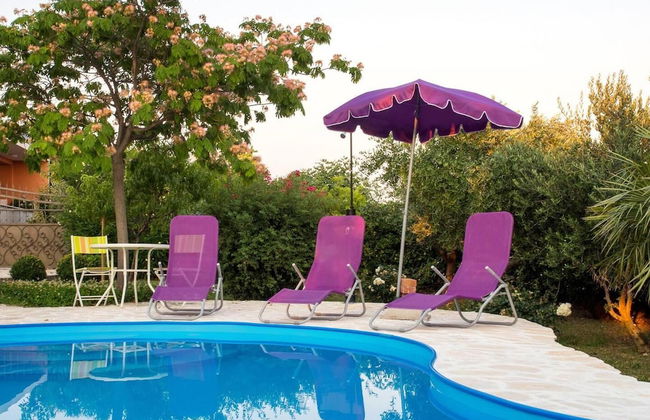 Villa Belezza Sleeps 8 With Pool - Foto 18