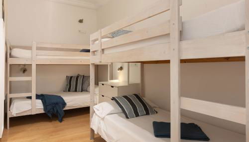 Lets Holidays Centric Apartment in Barcelona - Photo 4