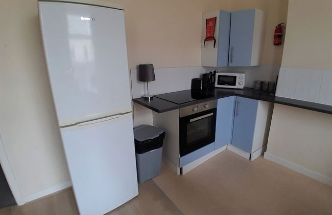 Blackpool - 2-beds - Sleeps 5 - Pet Friendly - Photo 13