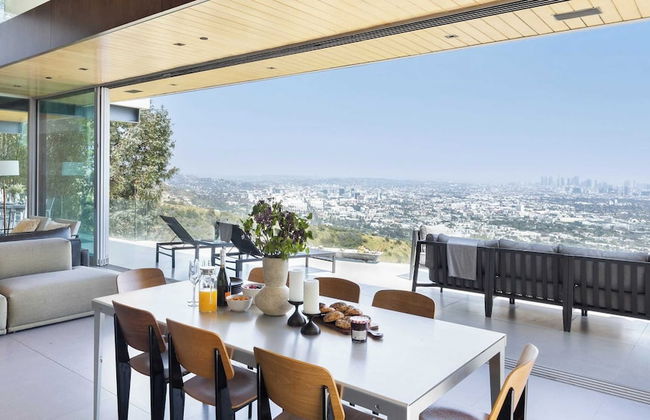 Hollywood Overlook by Avantstay Private Pool + Hot Tub Panoramic Views - Photo 13