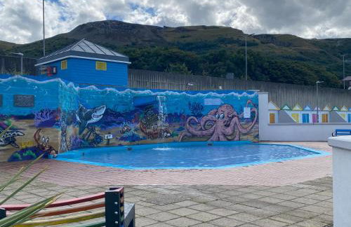 Lovely New 2 Bedroom Condo with Stunning Seaviews - Foto 18