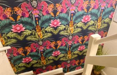 Bedford Contractor Base Sleeps 3 Secure Van Parking Fast WiFi - Foto 8