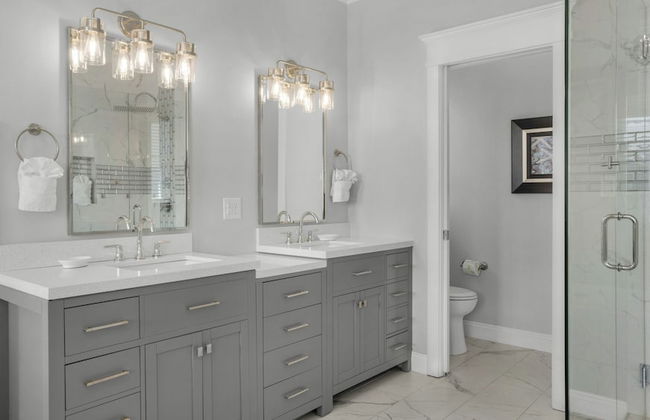 4BR Home, Private Pool, Steps From Beach, Minutes to Top Attractions - Foto 29