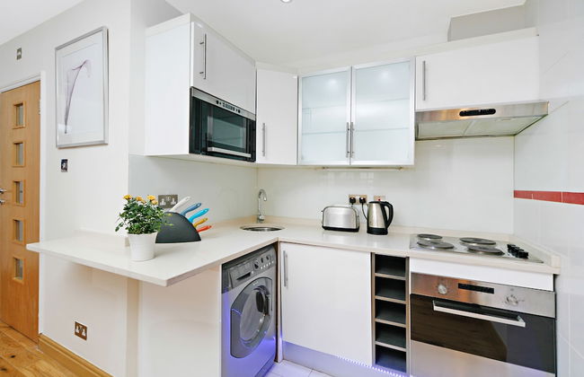 Baker Street Suites - Photo 62