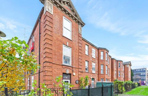 Near Canada Water, 2 Beds, Families, Overground - Foto 27