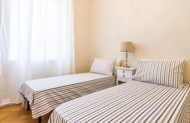 Luxury 3 Bedrooms Near Duomo - Photo 10