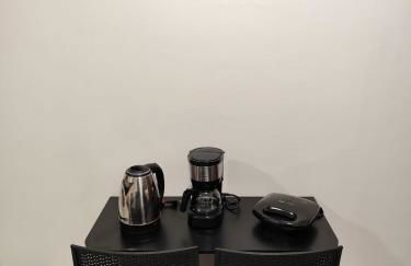 Studio Bem localizado, WIFI Rápido, Ar Condicionado e Estacionamento 1 - Photo 4