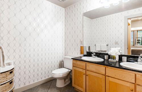 Crestview Condominiums by All Seasons Resort Lodging - Photo 160