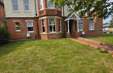 Spacious - Free Parking - Sleeps 6 - M20-FolkestoneCentralStation - Foto 66