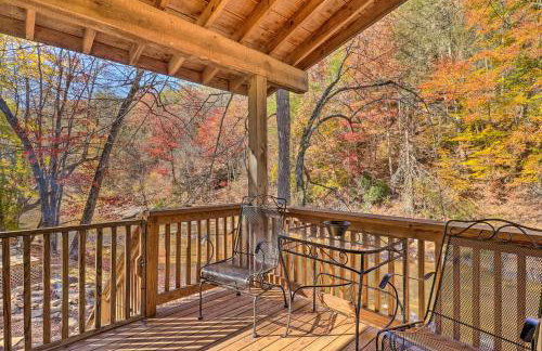 Creekside Retreat with Deck, 18 Miles to Wolf Ridge - Foto 23