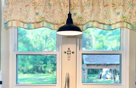 Country Retreat with ponds-views-porches & pups - Foto 16