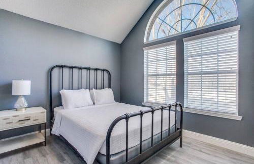 Rockwall Getaway for 6 - Photo 7