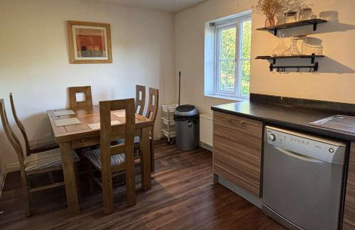 WS10 Contractor House 3 Bed 3 Bath with Parking - Foto 11