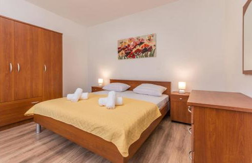 Awesome Apartment In Gornje Rastane - Foto 32