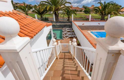 PRIMERA LUXURY HOUSE - Photo 16