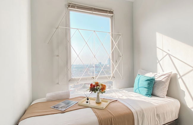 Good Place and Restful 2BR at Patraland Urbano Apartment - Photo 4