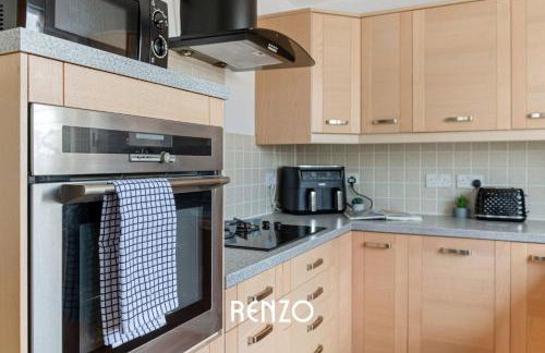 Vibrant 2-bed Home in Nottingham by Renzo, Free Driveway Parking, Sleeps 6! - Foto 11