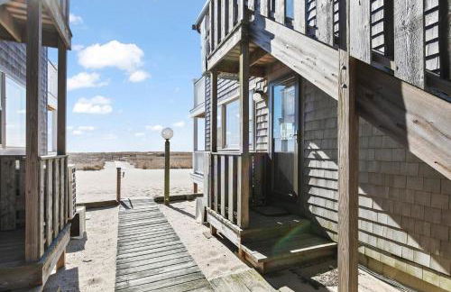 Stunning Bay Views | Beach Access - Deck - Parking - Photo 22