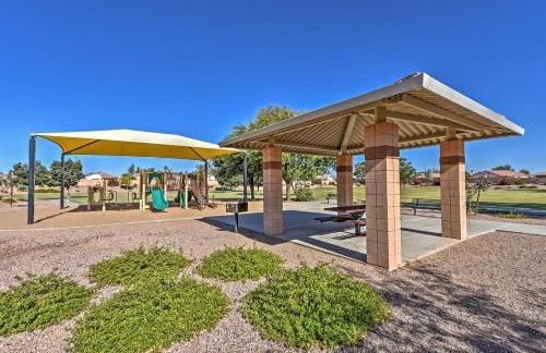 Inviting Surprise Home with Private Pool Near Golf! - Foto 25