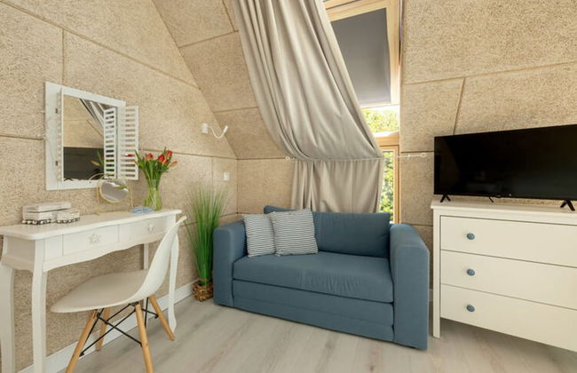 House With a Huge Terrace and a Whirlpool Bathtub - Photo 11