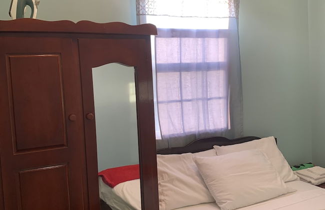 The Lily Pad - Photo 1