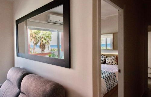 Apartasuites Royal Zahara, Máximo confort con vistas al mar - Photo 15