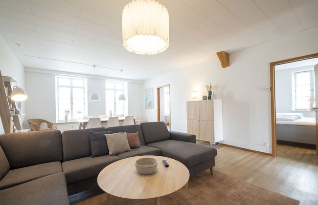 Exclusive 2 Bedroom Apartment - Photo 13