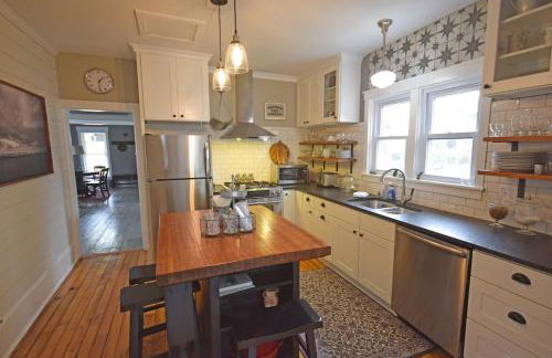 3BR House in Sturgeon Bay - Photo 5