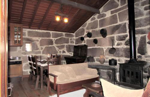 Charming house with fireplace, mountain view, Ponte da Barca - Foto 1
