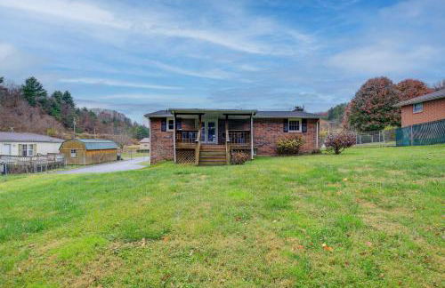 Bluefield Home with Covered Deck - Near Parks! - Foto 30