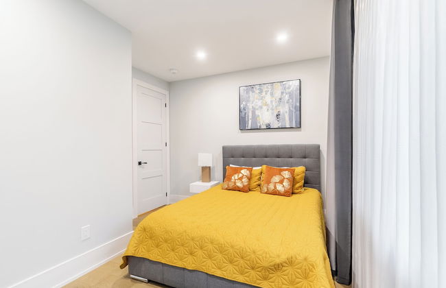 Cozy Houses in Downtown Toronto by GLOBALSTAY - Photo 58