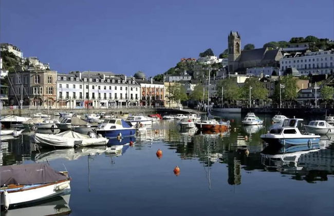 Lovely Apartment Sleeps 6 Singles in Torquay - Foto 23